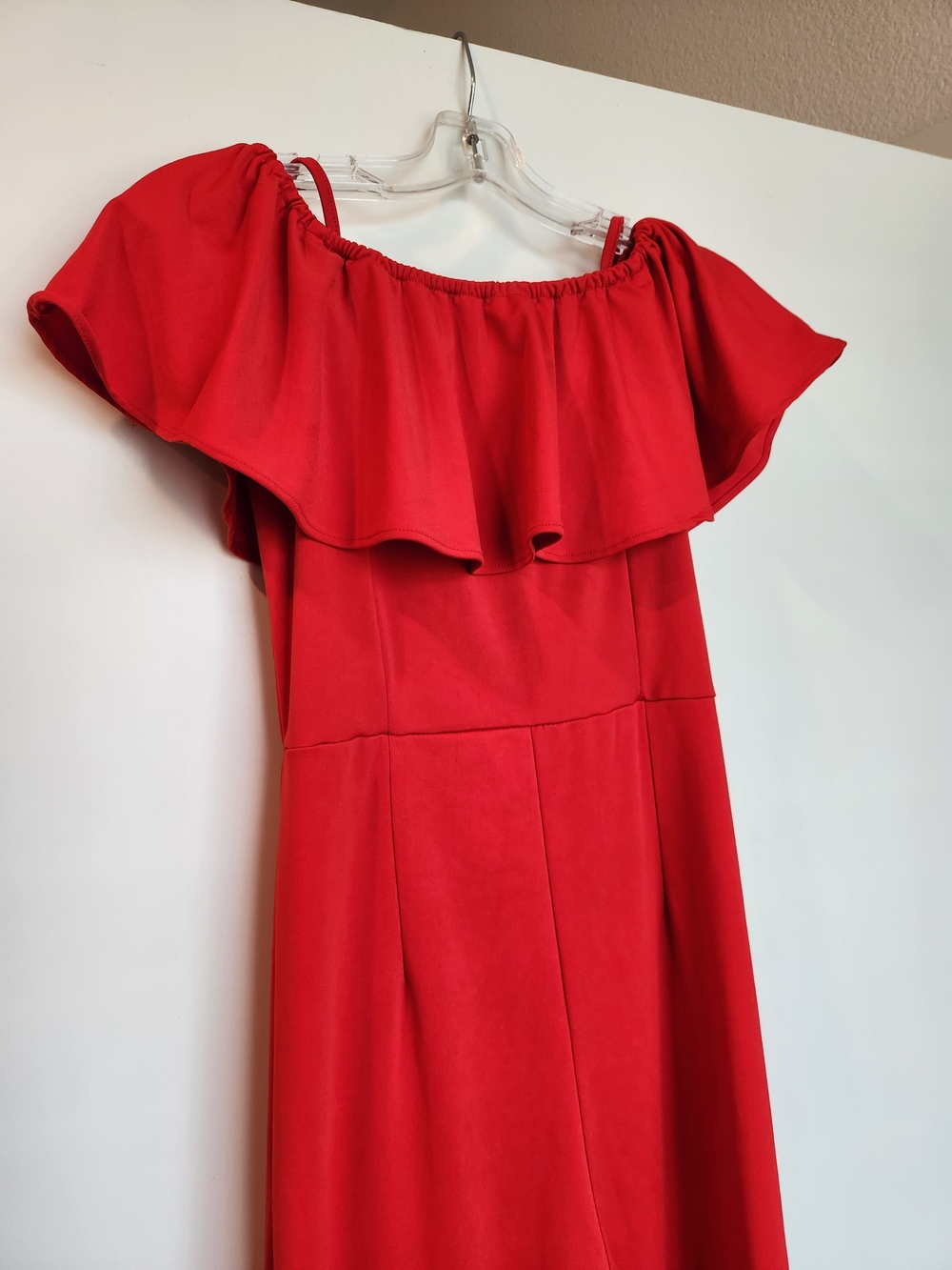 Red Off-Shoulder Ruffle Jumpsuit - Picture 4 of 9